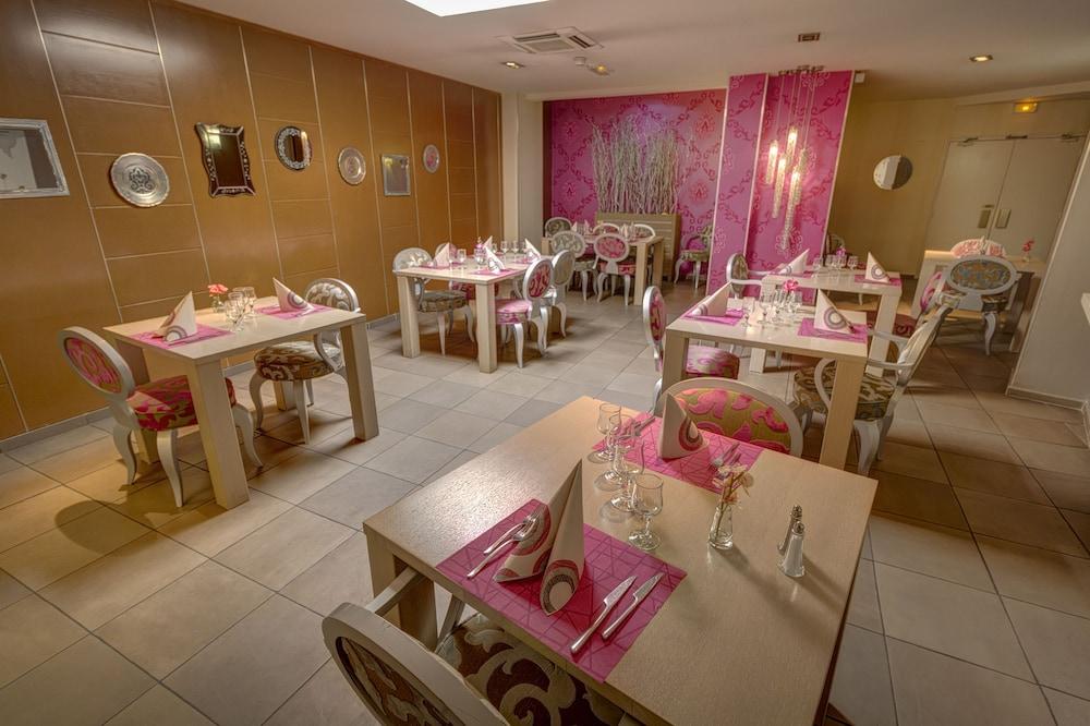 Hotel Atrium Arles Centre Экстерьер фото