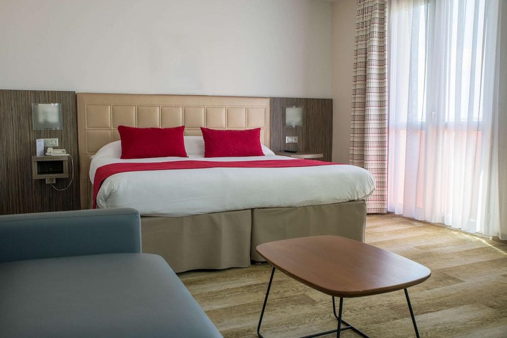 Hotel Atrium Arles Centre Экстерьер фото